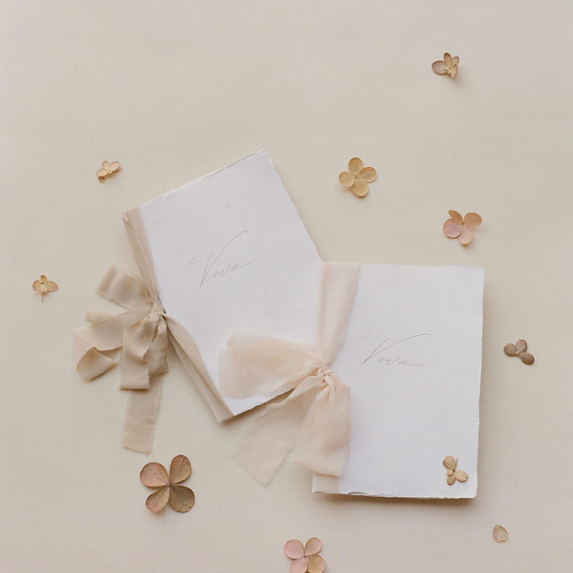 minimal vow books